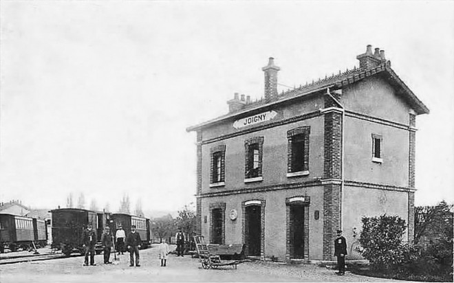 joigny gare coté voies.jpg