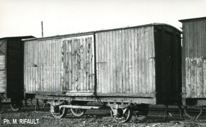 77 - Egreville - 1951 - Ph. M.jpg