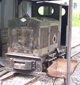 320px-Feldbahnlokomotive_Muttental.jpg