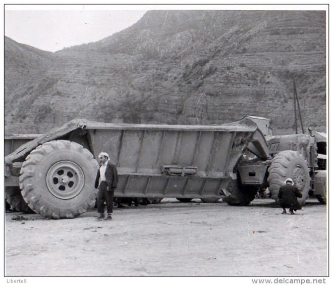 Serre-Ponçon construction Euclid 04 en 1958.jpg