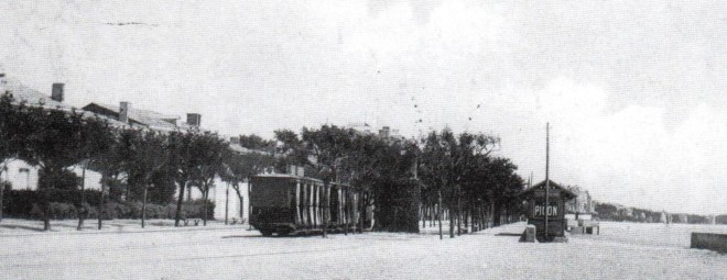 58-Tram Royan - Le casino - Copie.jpg