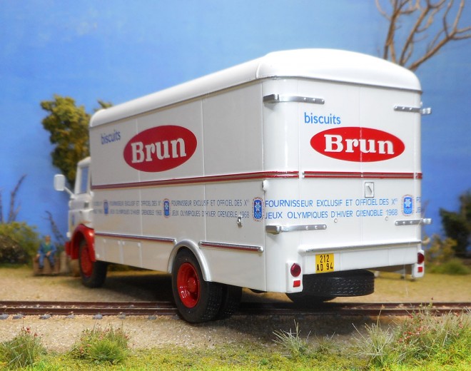 Berliet GAK Biscuits Brun (2).JPG