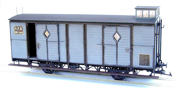Fourgon CFD à 4 portes et vigie.jpg