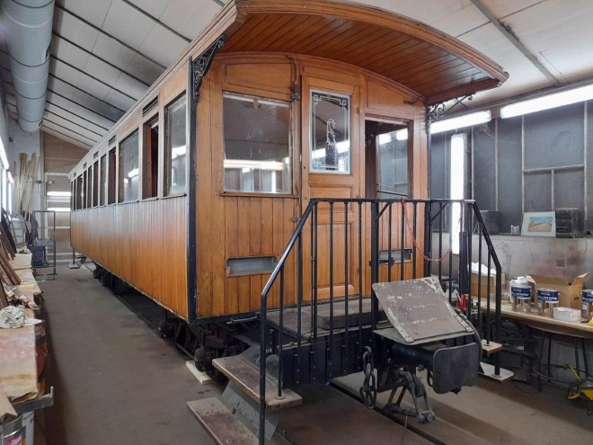2020-01-07 voiture salon.jpg