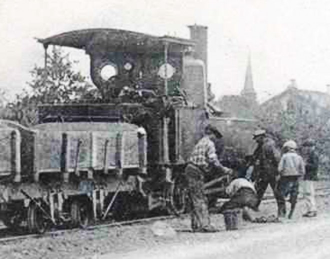 TL Vannes-sur-Cosson Entrée Route de Tigy Loco + Train de Travaux - Détail.jpg