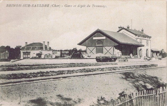 Brinon sur Sauldre gare TL CPA 2.jpg