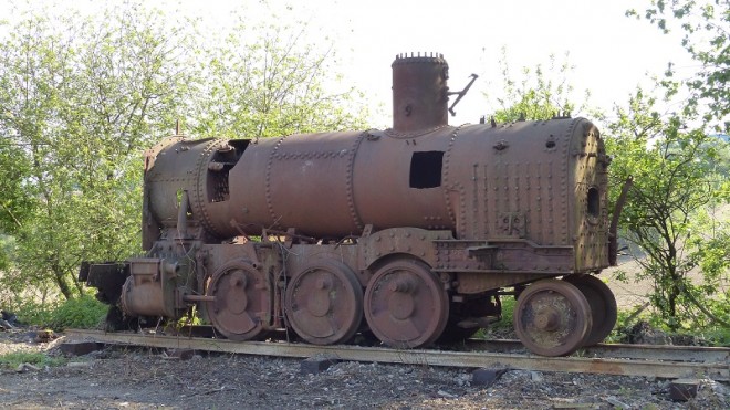 Gare_de_Crèvecoeur_-_Vestiges_d'une_031T_du_MTVS.jpg