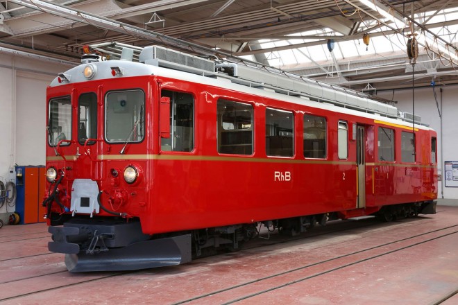 RhB-Berninatriebwagen-ABe-44-II-46-1970er-Jahre-Goldenoldie-1_Club-1889_23-4-21.jpg