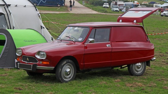 Citroen Ami 8 1971 Service.jpg