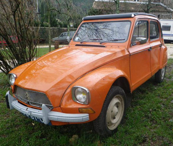 Dyane 1974.jpg