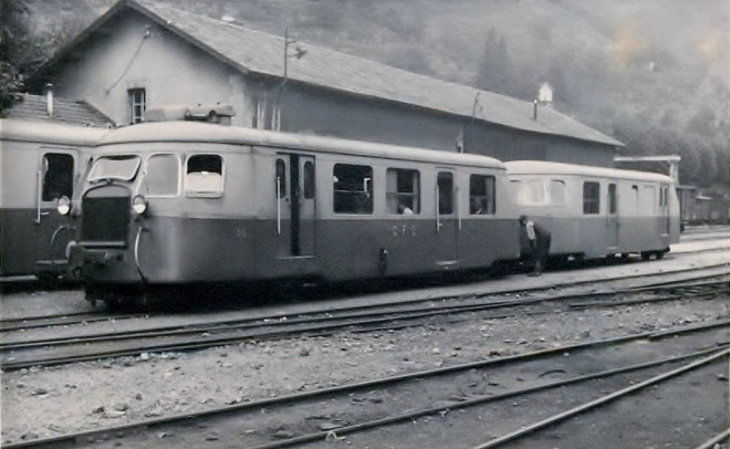 07 - CFD VIVARAIS - Le Cheylard, autorail Billard en 1959)..jpg