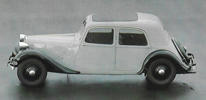 Traction 7A 1934 v.jpg