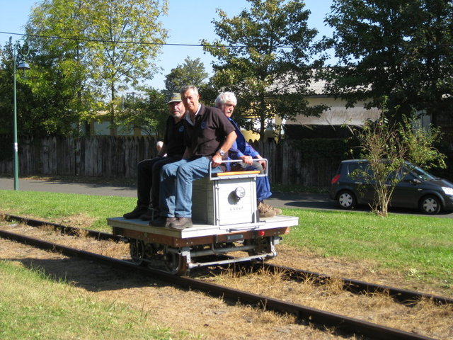 2011 01 ET 02 OCTOBRE 35 ANS DU MUSEE ET PREMIERS TRAINS AVEC LA TIV 75_027_27_1.JPG