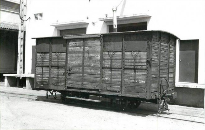 36 - VALENCAY - Gare,Wagon K 290 1975.jpg
