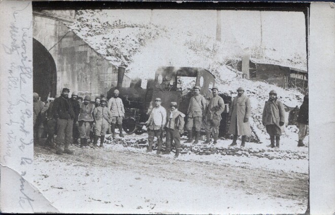 00 - Locomotive 020 T et pont.jpg