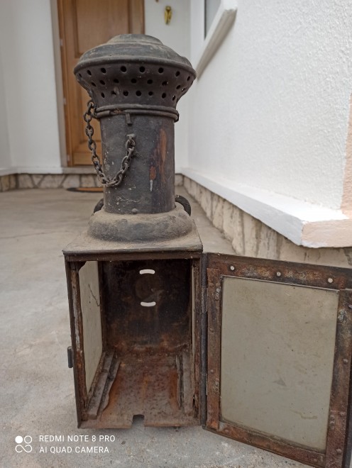 lampe LBC 1.jpg