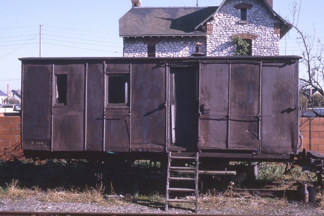 Fourgon D156 Salbris 1971.jpg