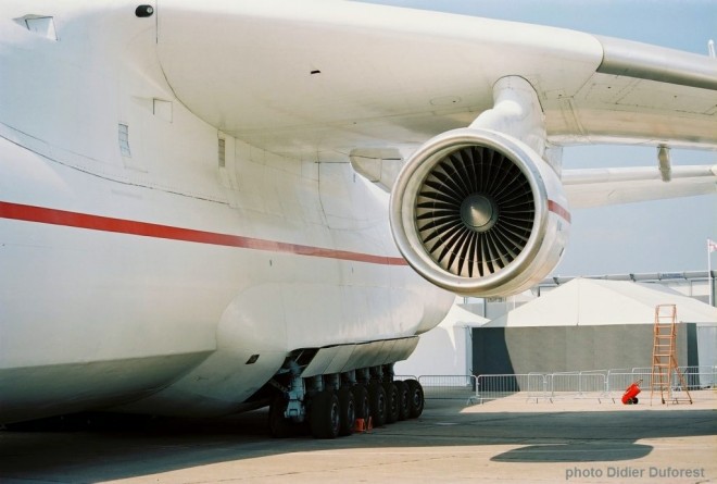 An-225_Le_Bourget_2001-k.jpg
