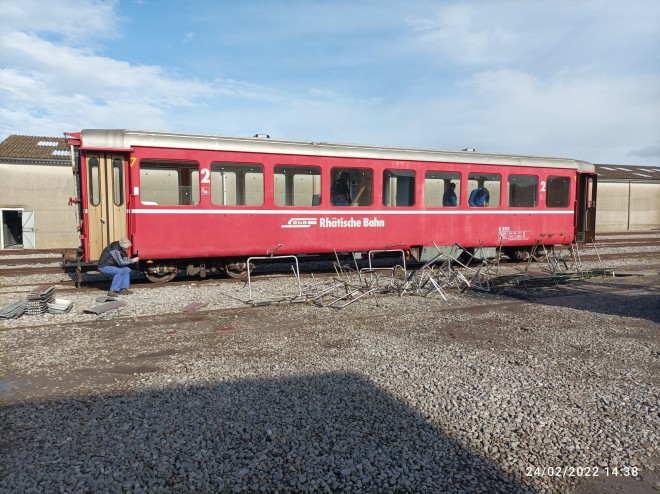 B 2212 01.jpg