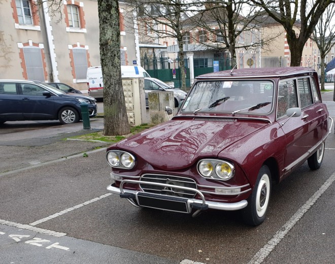 Citroen Ami 6 Break Club.jpg