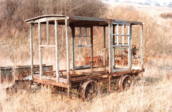 1991 cfvo avant 1991 draisine num inconnu scan photo jcl (1).JPG