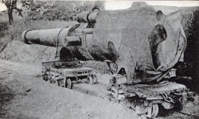 00 - Canon sur bogies Péchot - Inscriptions en Arabe.jpg