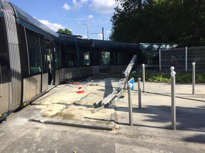 accident tram 7.jpg