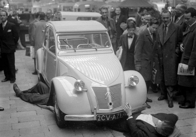 2CV AZLP belge 1958.jpg