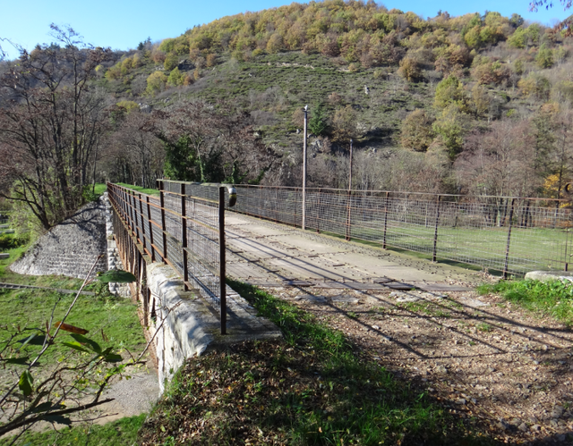 Pont 1 Travée Métallique de 25 mètres.png