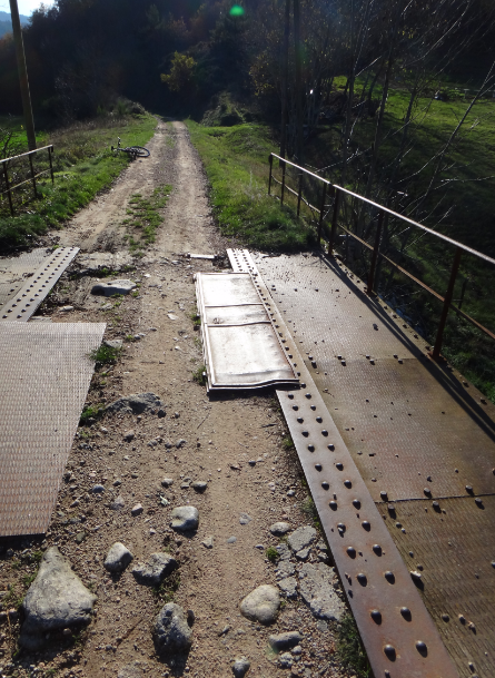 Petit pont à TM détail.png