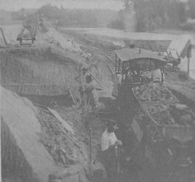 93 - MONTREUIL-SOUS-BOIS - LOCOMOTIVE - 581_001_dep93-carrieres-chemins-de-fer-locomotive-wagons-montreuil-sous-bois-carte-photo-rare-attention-voir-etat.jpg