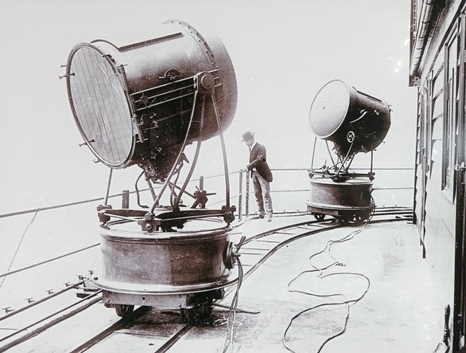 DecauvilleProjecteur.jpg