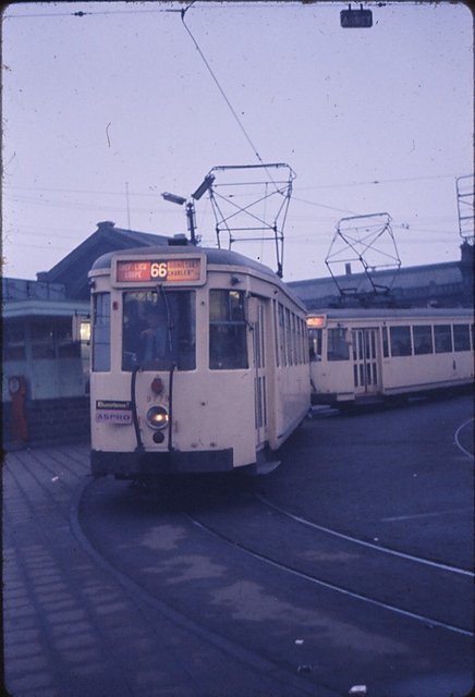 Charleroi SNCV devant gare SNCB 1.1.64.jpg