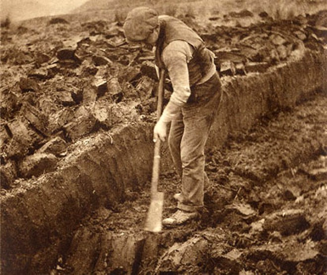 peat-digging-1.jpg
