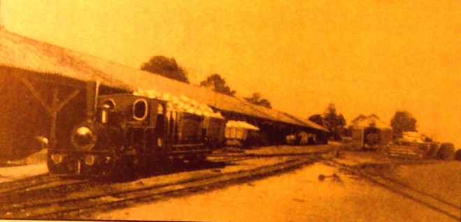12-Train d'Orlut Manoeuvres internes.jpg