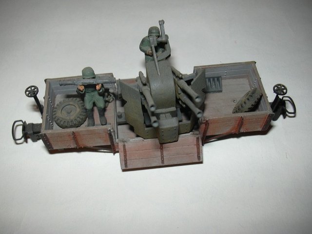 2 cm Flakvierling 38 sur class D 1943.jpg