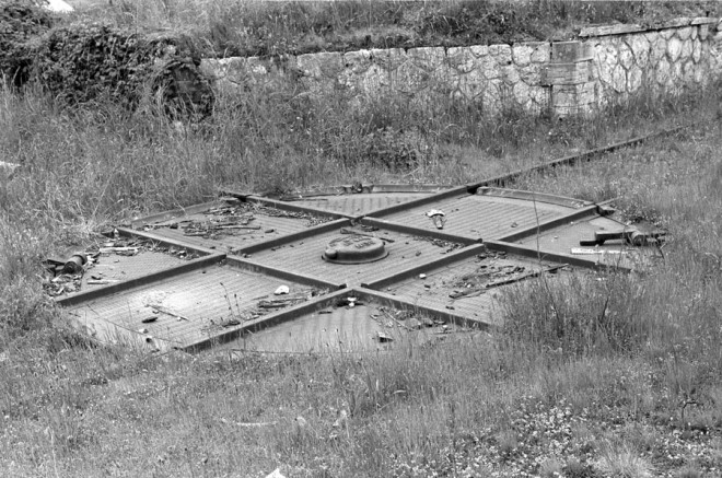 1975-05-026.jpg