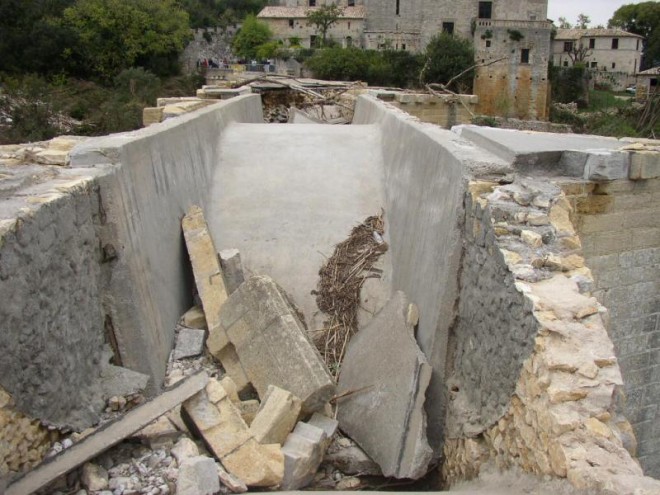 Pont St Nicolas après la crue de 2002 (14).jpg