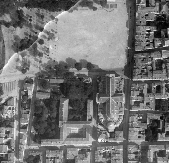 Place d'Armes - 1.jpg