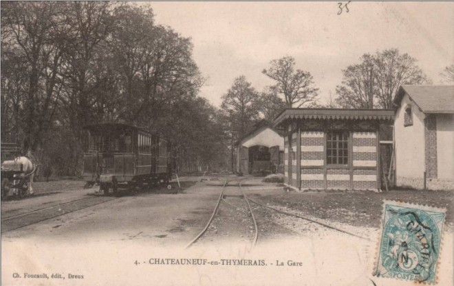 Châteauneuf en Thymerais Gare 3.jpg