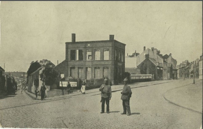 le cateau rue mortier allemands.JPG