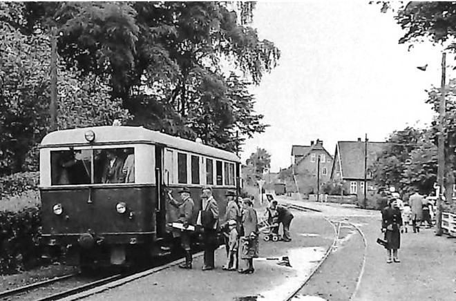 Wismar typ Frankfurt der Steinhuder Meer-Bahn vor 1967.jpg