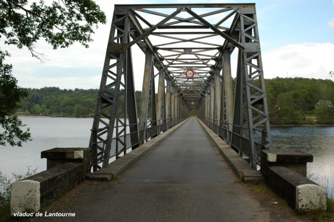 Viaduc de Lantourne - Structurae.jpg
