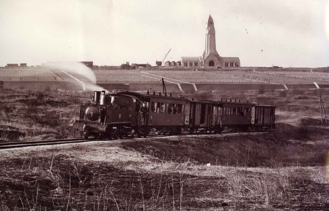 376-Douaumont-Ossuaire-en-construction.jpg
