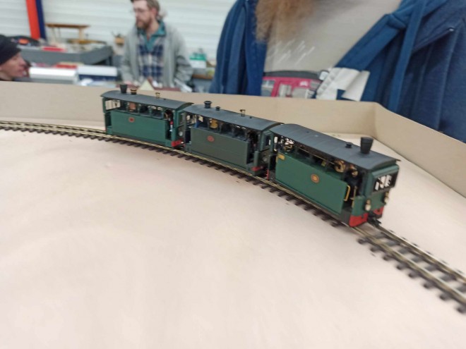 received_1085099182915741.jpeg