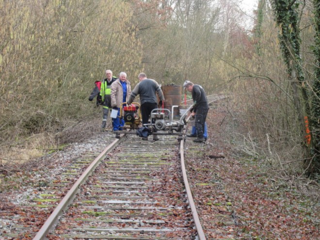 2024 02 14 DEPOSE DE VOIE ET ARRIVEE DE MATERIEL A CREVECOEUR_011.jpg