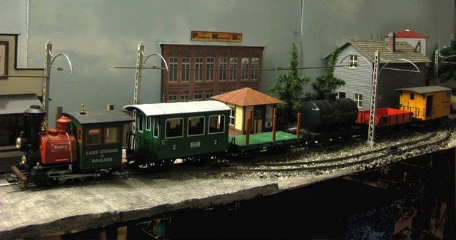 toy train simon.jpg