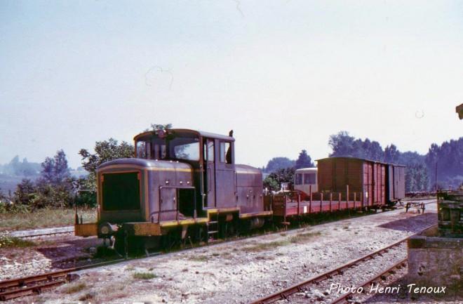 Blanc à Argent 003 Ecueillé tracteur n°14 Août 1973 .jpg