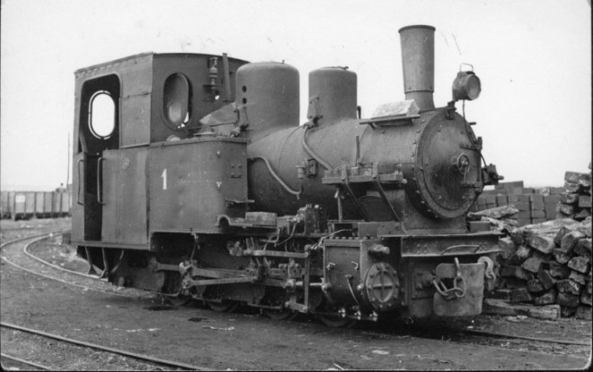 La N° 1 040T O&K n°6559 Ex sucrerie de Pithiviers achetée en 1941 Cl Schnabel.jpg