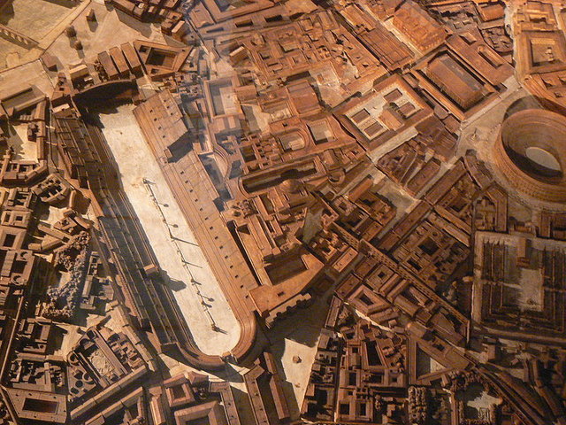800px-Plan_Rome_Caen_Circus_Maximus_Colisée.jpg
